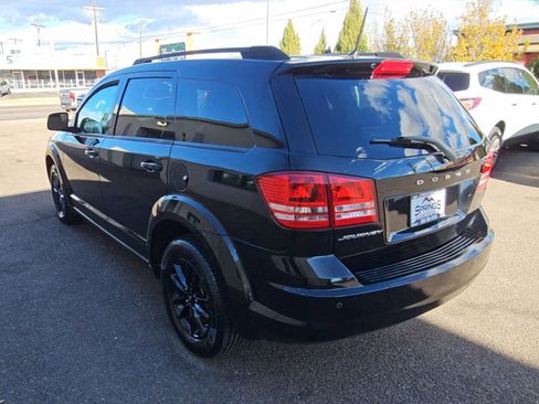 Used 2020 Dodge Journey SE w/ Blacktop Package image 6