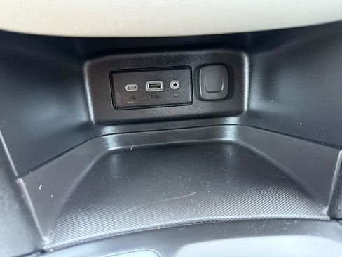 Used 2020 Chevrolet Equinox LT AWD/4WD image 19