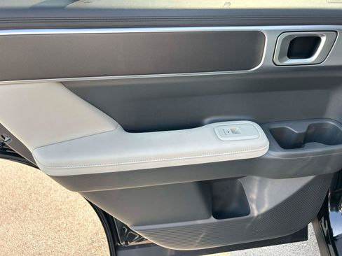 Used 2024 Hyundai Santa Fe SEL FWD image 18