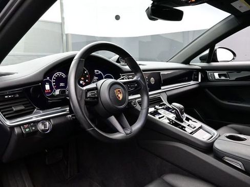 Certified 2023 Porsche Panamera 4 w/ Assistance Package AWD/4WD image 4