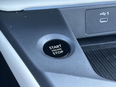 New 2026 Nissan Sentra SL w/ Floor Mat Package FWD image 21