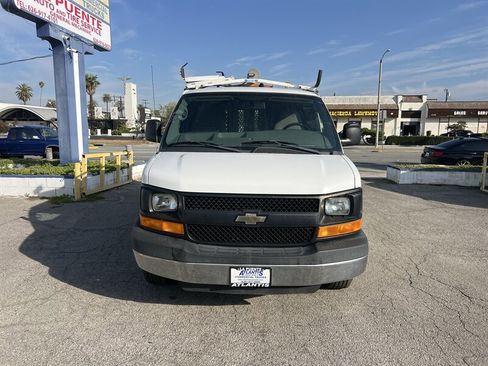 Used 2014 Chevrolet Express 2500 image 5