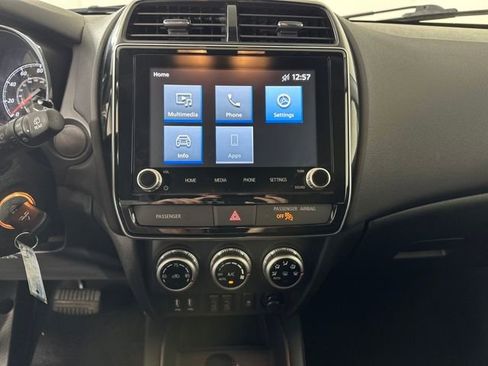 Used 2025 Mitsubishi Outlander Sport LE image 21