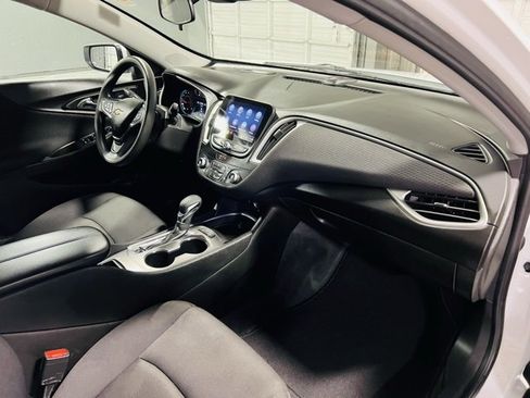 Used 2024 Chevrolet Malibu LT image 33