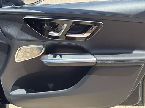 Certified 2025 Mercedes-Benz GLC 300 4MATIC image 9