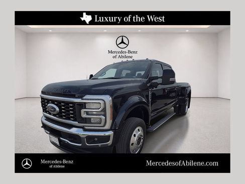 Used 2025 Ford F450 Lariat w/ Lariat Ultimate Package AWD/4WD image 1