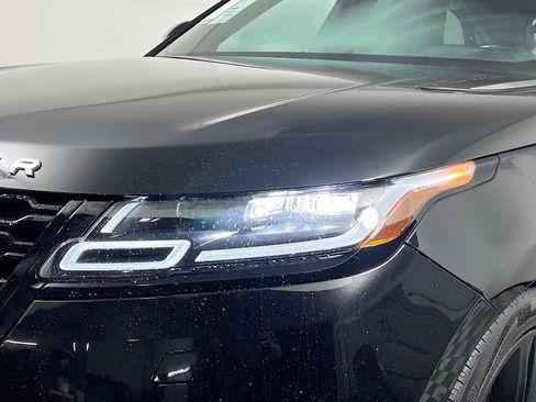 Used 2023 Land Rover Range Rover Velar R-Dynamic S image 12