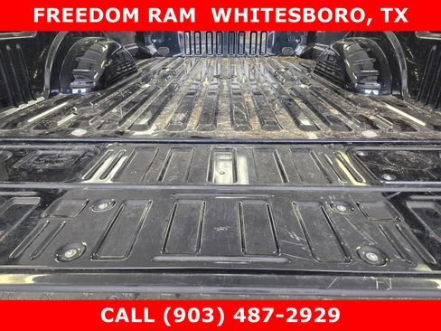 Used 2025 Ford F350 Lariat w/ Chrome Package image 22