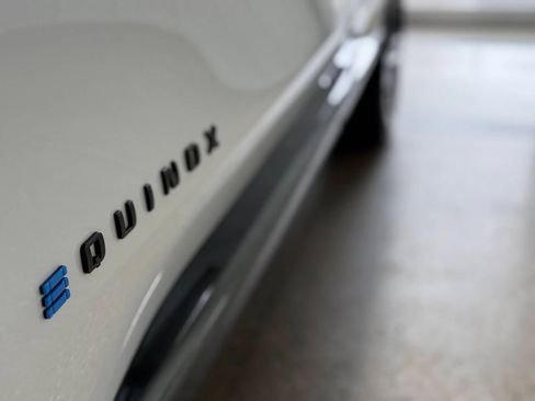 Used 2024 Chevrolet Equinox EV RS image 10