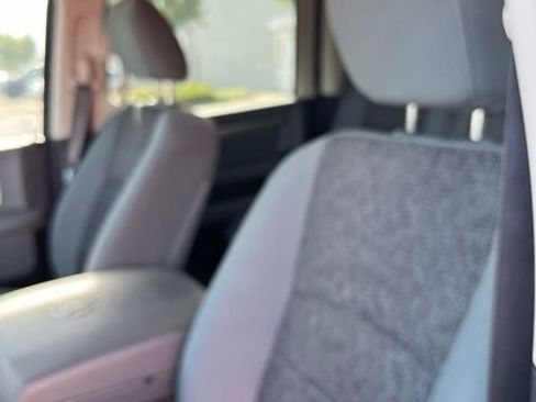 Used 2020 RAM 1500 Classic SLT w/ Luxury Group AWD/4WD image 10
