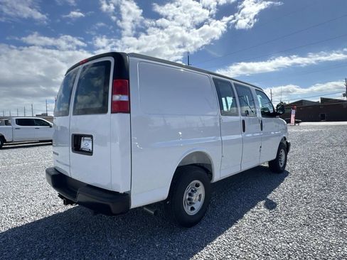 New 2025 Chevrolet Express 2500 w/ Enhanced Convenience Package image 7