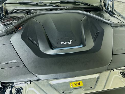 Used 2023 BMW i4 eDrive35 w/ Premium Package image 34