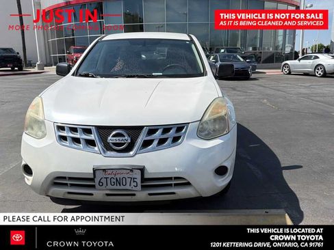 Used 2011 Nissan Rogue S FWD image 2