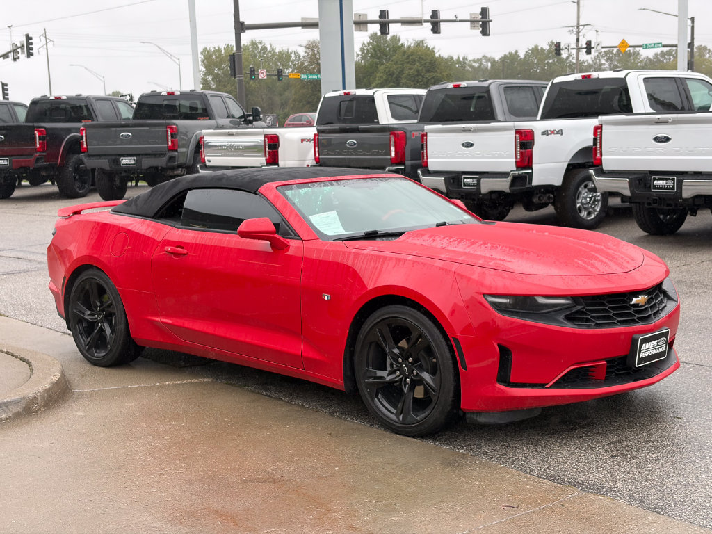 Used 2023 Chevrolet Camaro LT RWD image 8