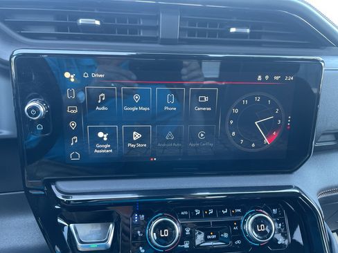 Certified 2024 GMC Sierra 1500 AT4 w/ Technology Package image 23