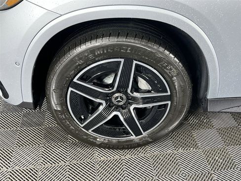 Used 2025 Mercedes-Benz GLC 300 GLC 300 image 28