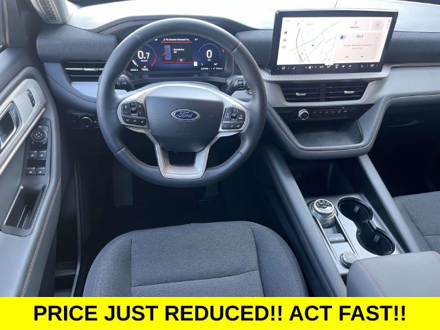 Certified 2026 Ford Explorer Active AWD/4WD image 17