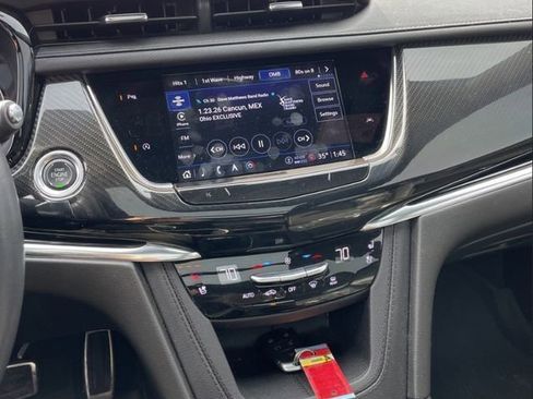 Used 2023 Cadillac XT6 Sport image 13