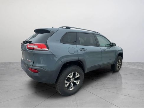 Used 2014 Jeep Cherokee Trailhawk w/ Leather Interior Group AWD/4WD image 5