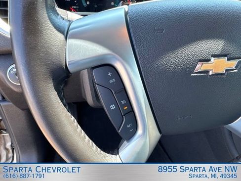 Used 2017 Chevrolet Traverse LT AWD/4WD image 19
