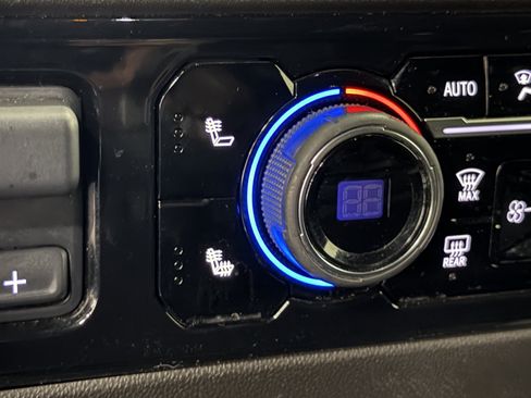 Used 2022 Chevrolet Silverado 1500 RST image 34