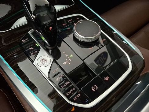 Used 2020 BMW X5 xDrive40i w/ M Sport Package image 24