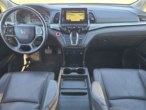 Used 2018 Honda Odyssey Touring image 9