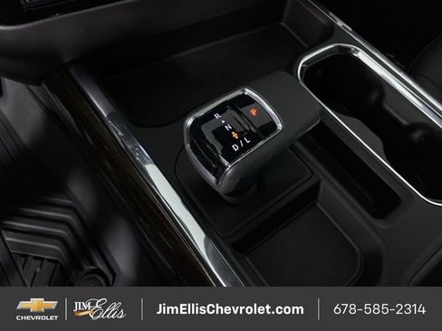 Used 2024 Chevrolet Silverado 1500 LT Trail Boss w/ LT Trail Boss Premium Package image 17