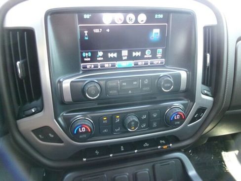 Used 2017 GMC Sierra 1500 SLT w/ SLT Premium Package image 30