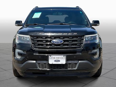 Used 2017 Ford Explorer Sport image 3