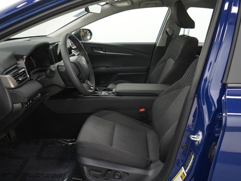 Used 2025 Toyota Camry LE image 21