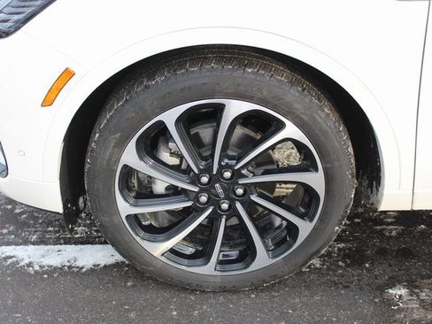 Certified 2024 Lincoln Nautilus Black Label image 12