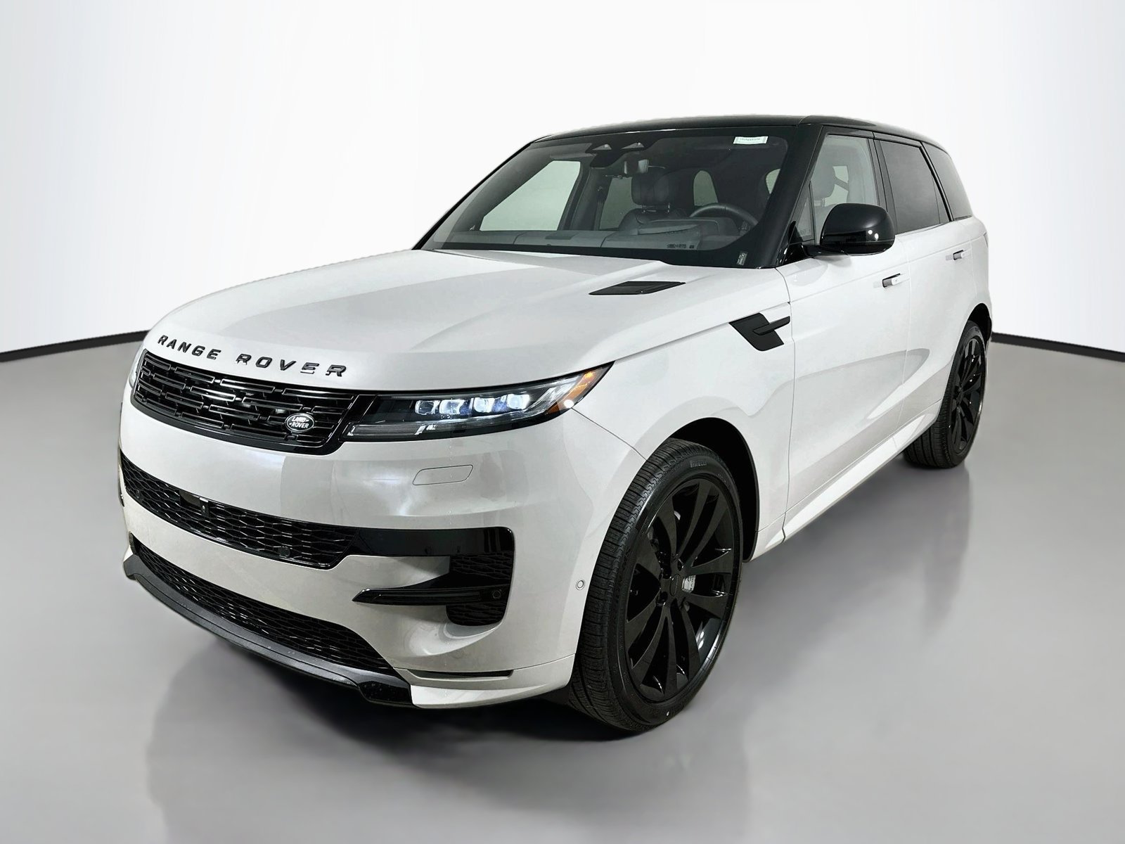 New 2027 Land Rover Range Rover Sport Dynamic SE AWD/4WD image 1