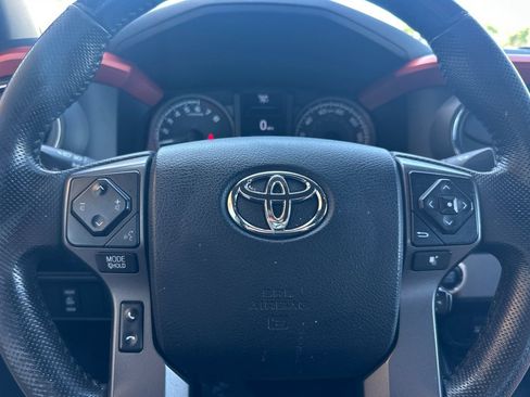 Certified 2016 Toyota Tacoma TRD Sport RWD image 24