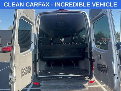Used 2016 Mercedes-Benz Sprinter 2500 image 4