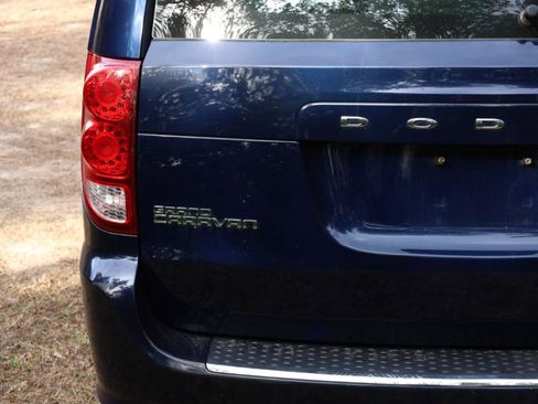 Used 2016 Dodge Grand Caravan American Value Package image 20