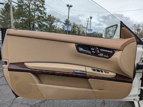 Used 2013 Mercedes-Benz CL 550 4MATIC image 11