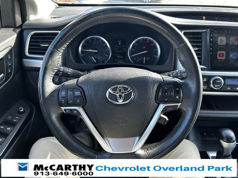 Used 2015 Toyota Highlander Limited image 7