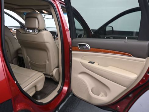 Used 2011 Jeep Grand Cherokee Overland AWD/4WD image 17