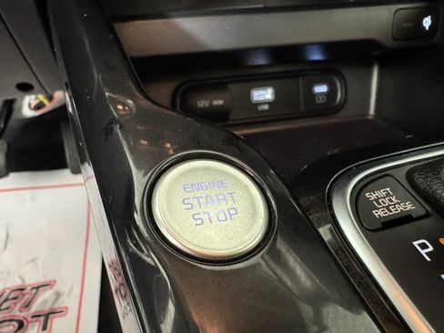 Used 2025 Kia Soul EX FWD image 17
