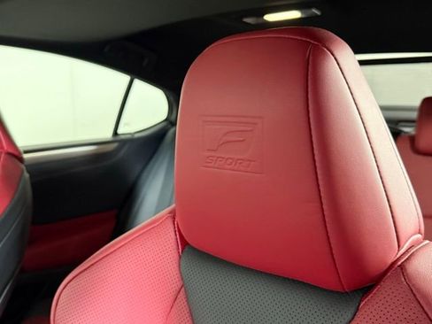 Used 2024 Lexus ES 300h F Sport image 16