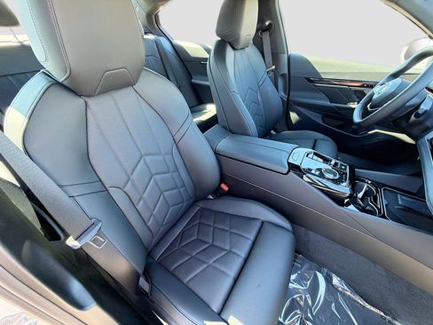 New 2026 BMW i5 eDrive40 image 15