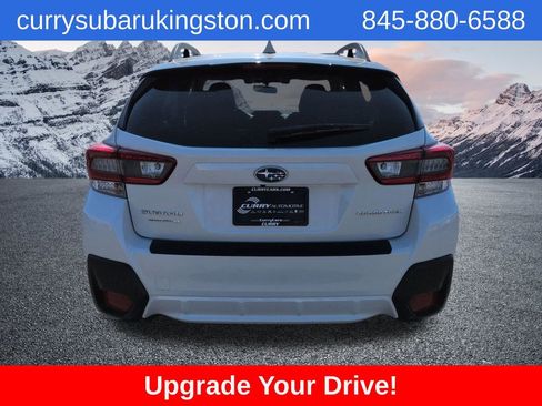 Used 2022 Subaru Crosstrek 2.0i Premium image 4