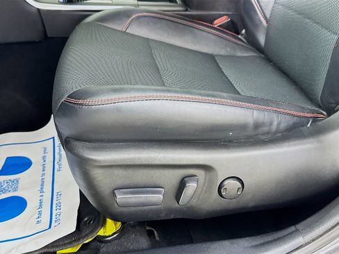 Used 2017 Toyota Camry SE w/ Moonroof Package FWD image 24