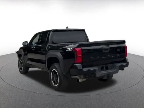 Used 2025 Toyota Tacoma TRD Off-Road image 16