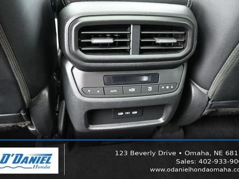 Used 2024 Honda Pilot Touring image 37