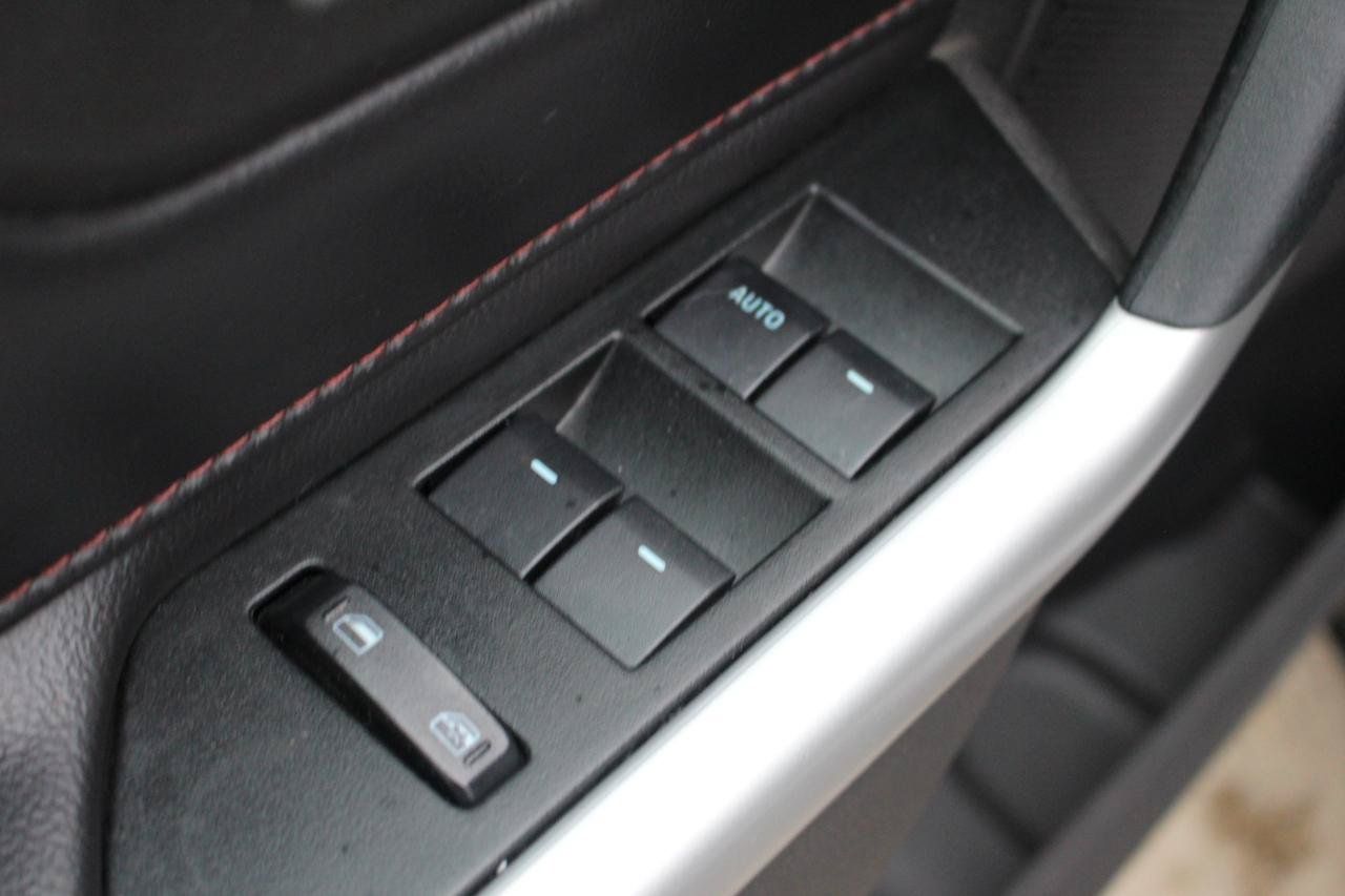 Used 2013 Ford Edge SEL AWD/4WD image 12
