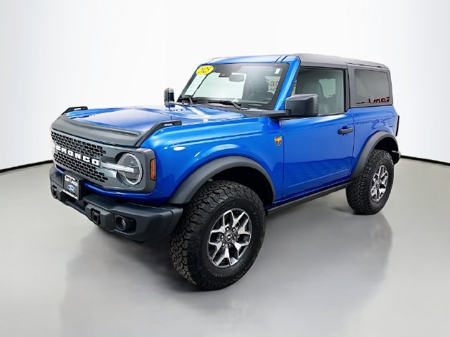 Used 2025 Ford Bronco Badlands AWD/4WD image 3