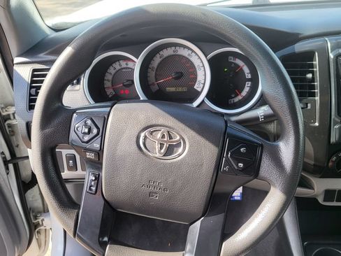 Used 2015 Toyota Tacoma 2WD Access Cab image 34