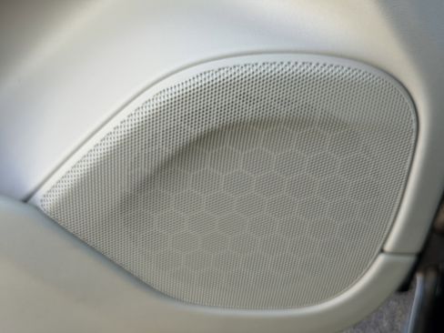 Certified 2022 Volvo XC90 T5 Momentum image 19